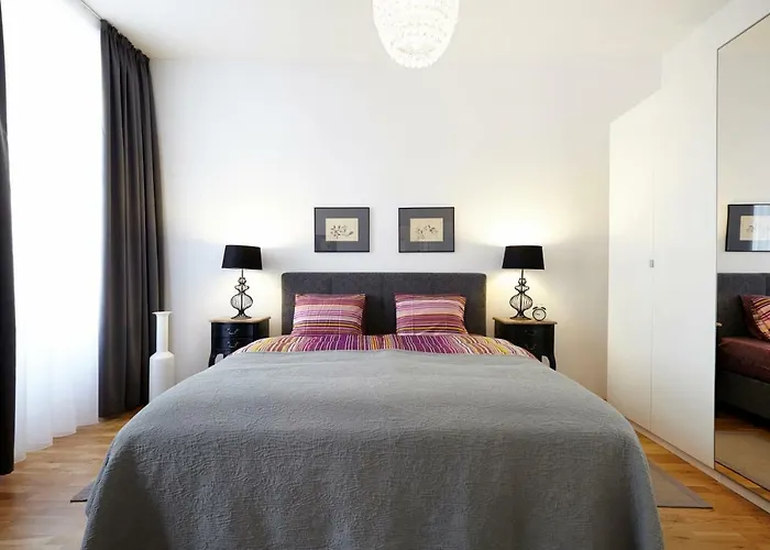 Apartment Theresiengasse